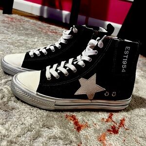 VINTAGE HAVANA SNEAKERS SZ7 - Almost New